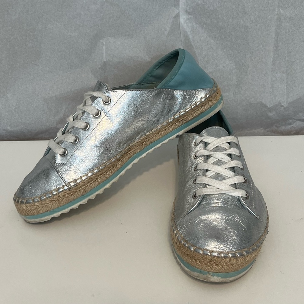 Aldo’s Women’s‎ Platform Espadrille Silver Metallic Sneakers Lace Up Shoes 8.5